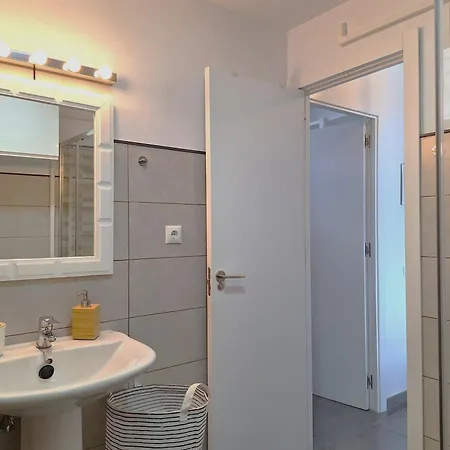 Stylish 2-bedroom Yumbo 度假居 *